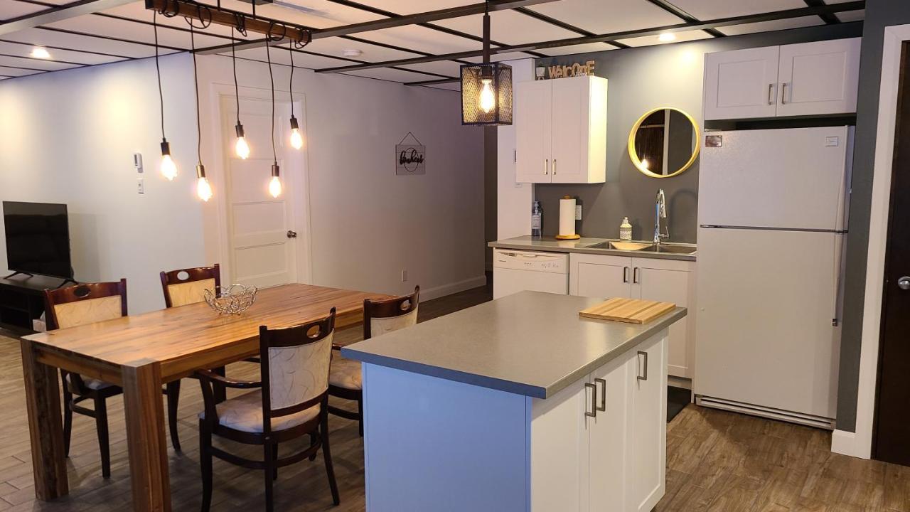Condo-Chalet De La Vallee D'Edouard LʼAnse-Saint-Jean Eksteriør bilde