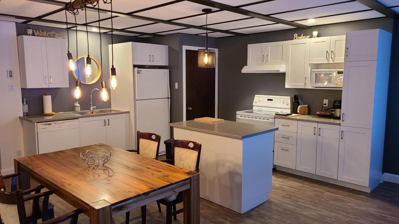 Condo-Chalet De La Vallee D'Edouard LʼAnse-Saint-Jean Eksteriør bilde